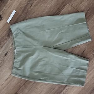 Eric bermuda shorts NEW